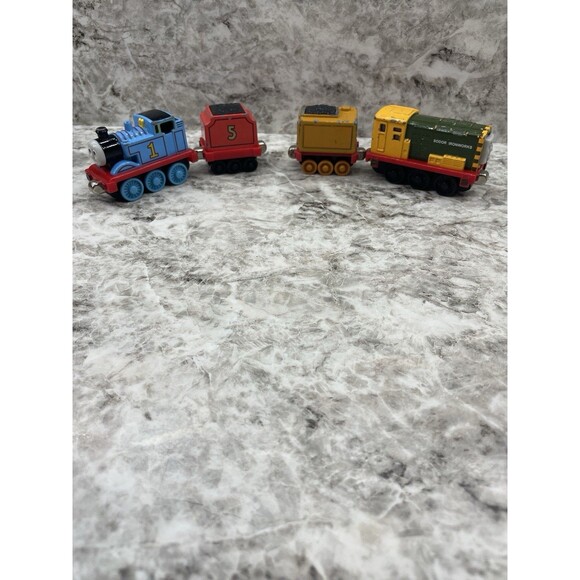 Lot of Thomas the Train & Friends Magnetic Die Cast 2002-2005 Learning Curve - Picture 1 of 14
